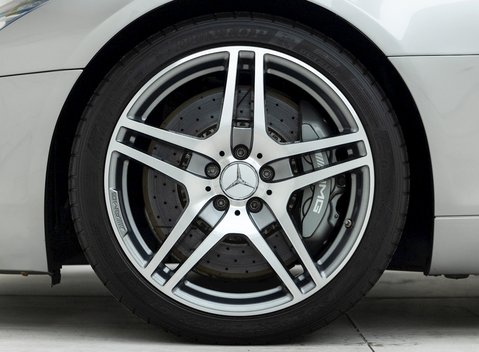 Mercedes-Benz SLS AMG 10