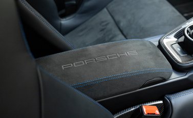 Porsche 911 GT3 (992) 33