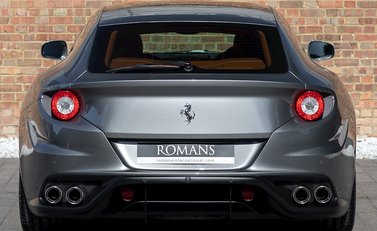 Ferrari FF 5