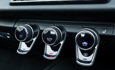 Audi R8 V10 Spyder 21