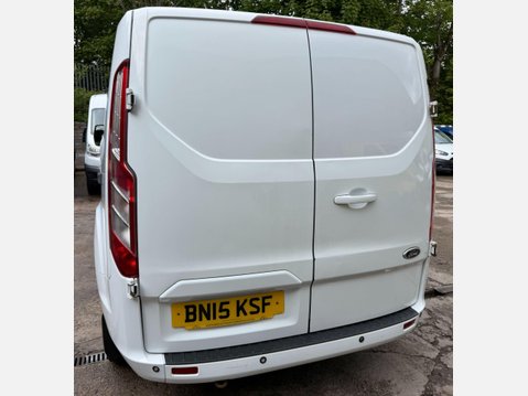 Ford Transit Custom 2.2 TDCi 290 Limited Panel Van 5dr Diesel Manual L2 H1 (186 g/km, 123 bhp) 18