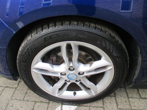Ford C-Max 1.0T EcoBoost Titanium X Euro 5 (s/s) 5dr 10