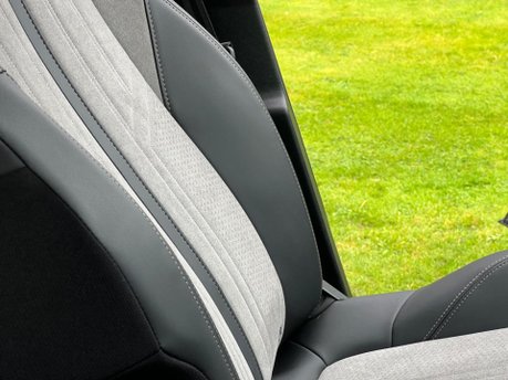 Peugeot 3008 S/S GT PREMIUM 22