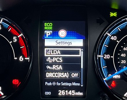 Toyota Hilux 2.8 HI-Luxury Invincible X D-4D 4WD Double Cab Auto 4WD 5dr 30