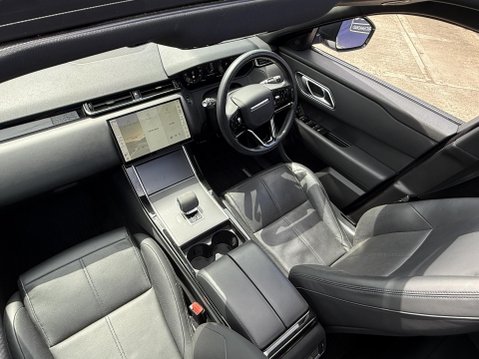 Land Rover Range Rover Velar 2.0 P250 Dynamic HSE SUV 5dr Petrol Auto 4WD Euro 6 (s/s) (249 ps) 57