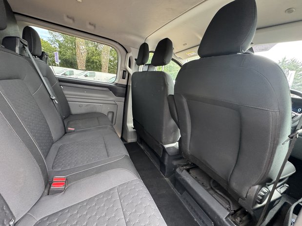 Ford Transit Custom Crew Cab AUTO LWB L2H1 Low Roof Limited 320 Air Con Alloys Sensors Cam EURO 16