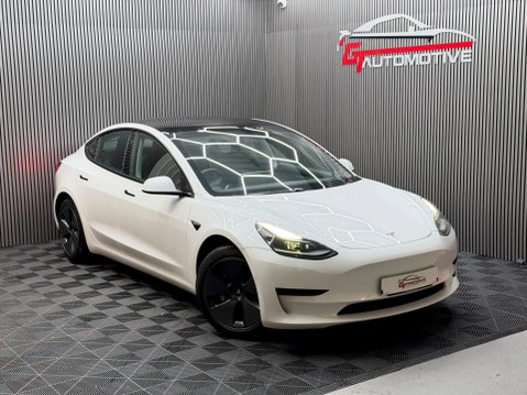 Tesla Model 3 Standard Range Plus Auto RWD 4dr 3