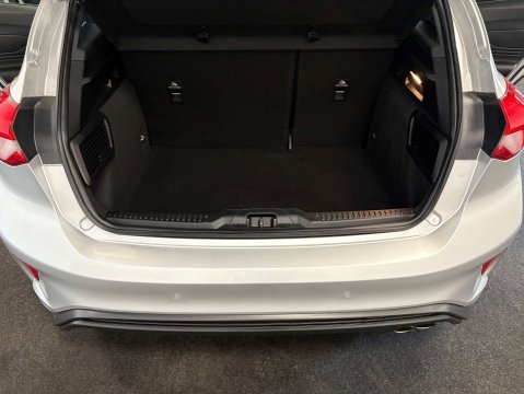 Ford Focus 1.0 Focus ST-Line X 5dr 36