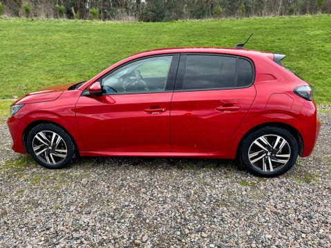 Peugeot 208 PURETECH ALLURE S/S 6