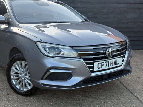 MG 5 MG5 Exclusive EV 5dr 4