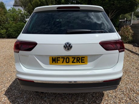 Volkswagen Tiguan 2.0 TDI SEL DSG Euro 6 (s/s) 5dr 11