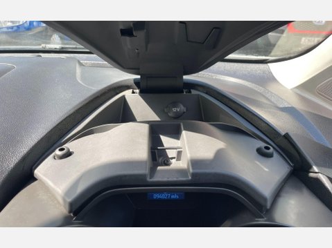 Ford Transit Connect 1.5 TDCi 220 Panel Van 5dr Diesel Manual L1 H1 (120 g/km, 74 bhp) 34