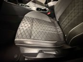 Volkswagen Golf 1.5 Golf R-Line eTSI Semi-Auto 5dr 52