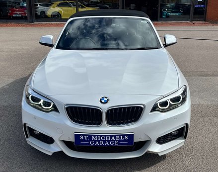 BMW 2 Series 2.0 220i M Sport Auto 2dr 5