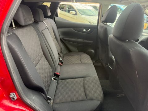 Nissan Qashqai 1.2 DIG-T Acenta Premium SUV 5dr Petrol Manual 2WD 9