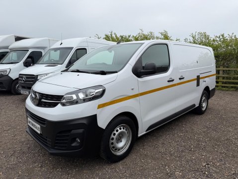 Vauxhall Vivaro 1.5 Turbo D 2900 Dynamic L2 H1 Euro 6 (s/s) 6dr 4