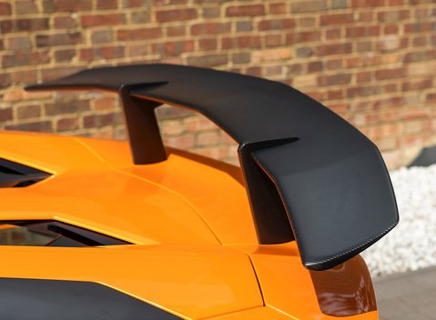 Lamborghini Aventador SV LP 750-4 Roadster 33