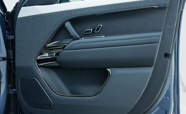 Land Rover Range Rover Sport P440e Autobiography 18