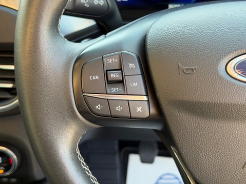 Ford Focus TITANIUM X EDITION MHEV 14
