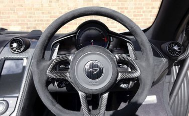 McLaren 675 LT Spider 7