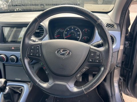 Hyundai i10 1.2 Premium Euro 5 5dr 19