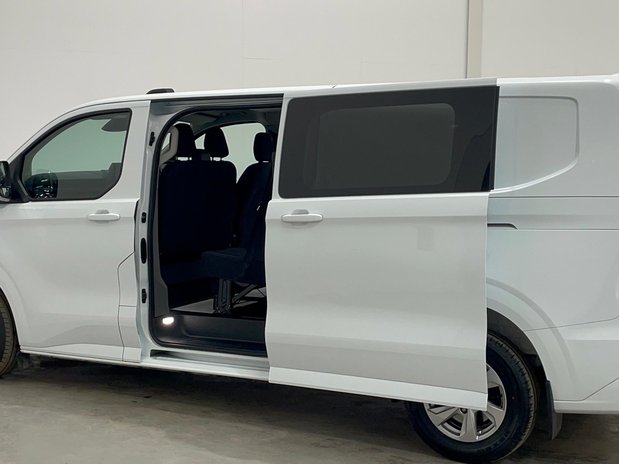 Ford Transit Custom FORD TRANSIT CUSTOM 2.0 Eco Blue 320 136ps L2H1 Double Cab Van Limited 6