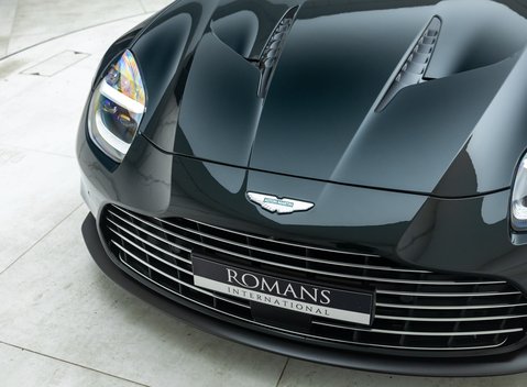 Aston Martin Vanquish Volante 31