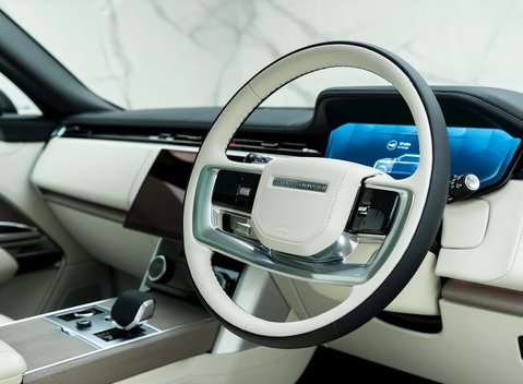 Land Rover Range Rover P510e First Edition 9