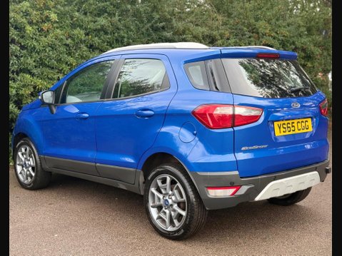 Ford Ecosport 1.5 TDCi Titanium 2WD Euro 6 5dr 9