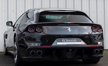 Ferrari GTC4 Lusso 3