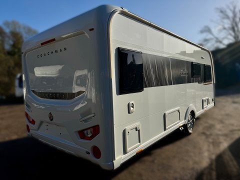 Coachman Lusso 1  9