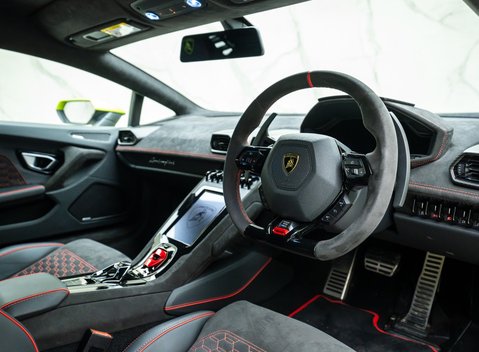 Lamborghini Huracan Sterrato 13