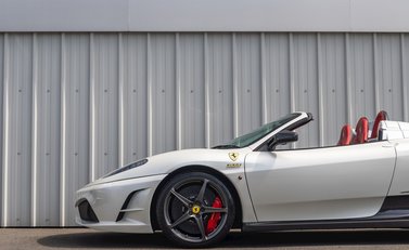 Ferrari 430 Scuderia Spider 16M 36