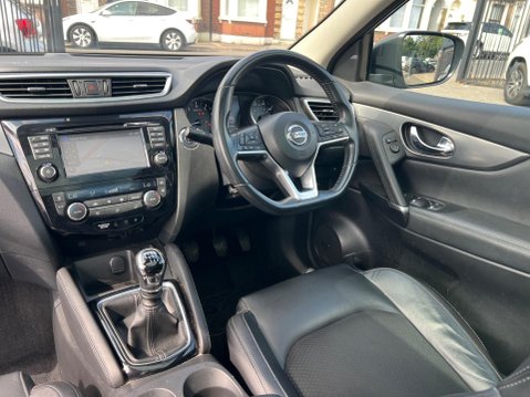 Nissan Qashqai 1.2 DIG-T Tekna Euro 6 (s/s) 5dr 22