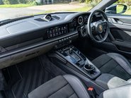 Porsche 911 Carrera 4 GTS PDK 8