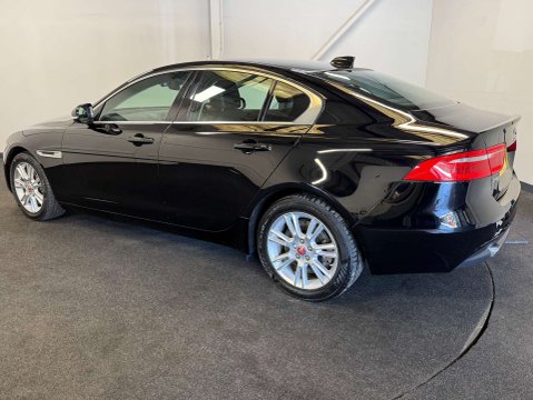 Jaguar XE 2.0 XE Prestige Auto 4dr 3