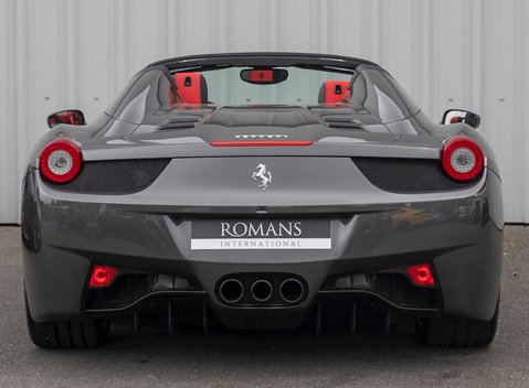 Ferrari 458 Spider 5