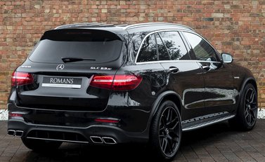 Mercedes-Benz GLC 63 S 4Matic 7