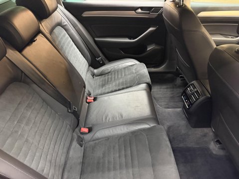 Volkswagen Passat 2.0 TDI BlueMotion Tech GT Euro 6 (s/s) 5dr 42