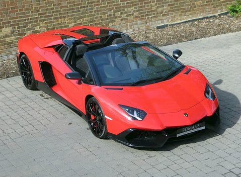Lamborghini Aventador LP 720-4 Roadster 50th Anniversary 3