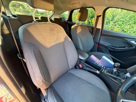 Ford Focus 1.5 TDCi Titanium Hatchback 5dr Diesel Manual Euro 6 (s/s) (120 ps) 20