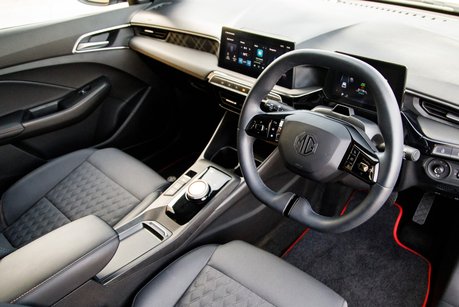MG MG3 TROPHY