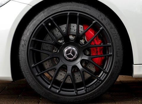 Mercedes-Benz C Class C63 S Coupe 9