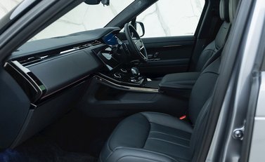 Land Rover Range Rover Sport D300 Autobiography 14
