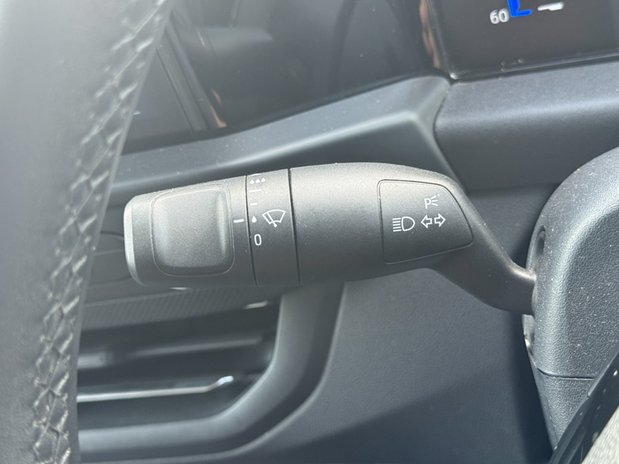 Ford Transit Custom AUTO LWB [SOLD KH] L2H1 Limited 300 Air Con Alloys Camera Sensors EURO 6 20