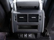 Land Rover Discovery 3.0 Discovery R-Dynamic SE D MHEV Auto 4WD 5dr 13
