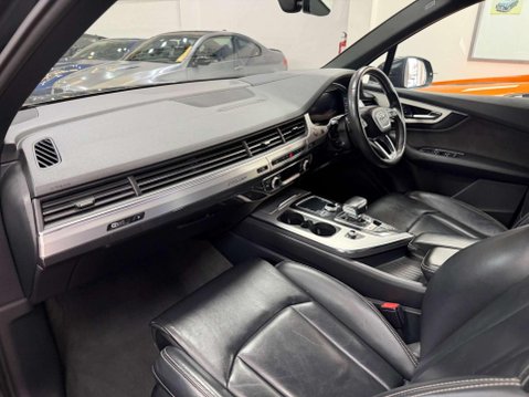 Audi SQ7 4.0 TDI V8 SUV 5dr Diesel Tiptronic quattro Euro 6 (s/s) (435 ps) 39