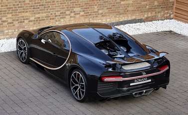 Bugatti Chiron 16