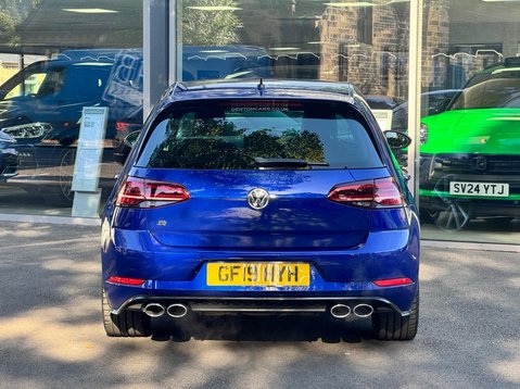 Volkswagen Golf R TSI 4MOTION DSG 8