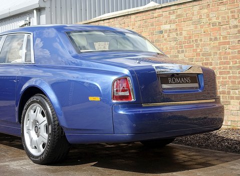 Rolls-Royce Phantom Series II 9